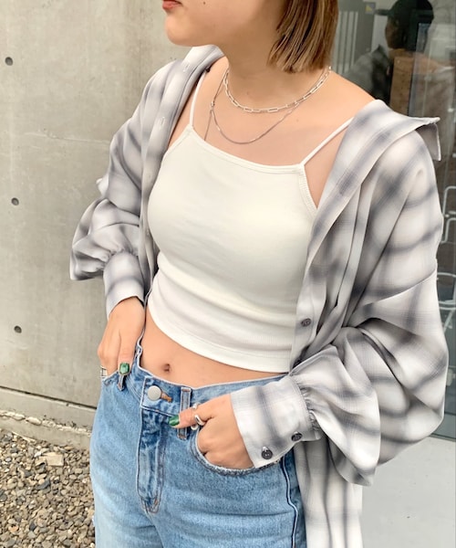 WHO'S WHO gallery（フーズフーギャラリー）の「リブキャミ（タンクトップ・レディース・オフホワイト/ベージュその他1/グレー/ブラック・F）」の2枚目の写真