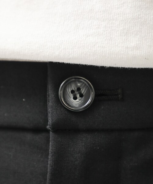 DISCOVERED（ディスカバード）の「STUDIOUS別注 TRIPWOOL WIDE PANTS（その他・メンズ・IVORY/BLACK・1/3）」の8枚目の写真