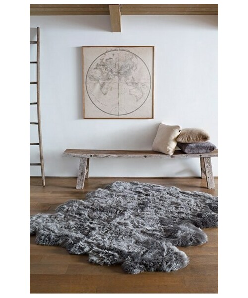 UGG（アグ）の「UGG® Australia Genuine Sheepskin Rug（ラグ/マット）」 WEAR