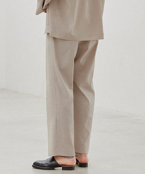 LIDNM（リドム）の「CUPRO RATINE EASY TROUSERS（スラックス・メンズ・ベージュ/グレー・S/M/L）」の18枚目の写真