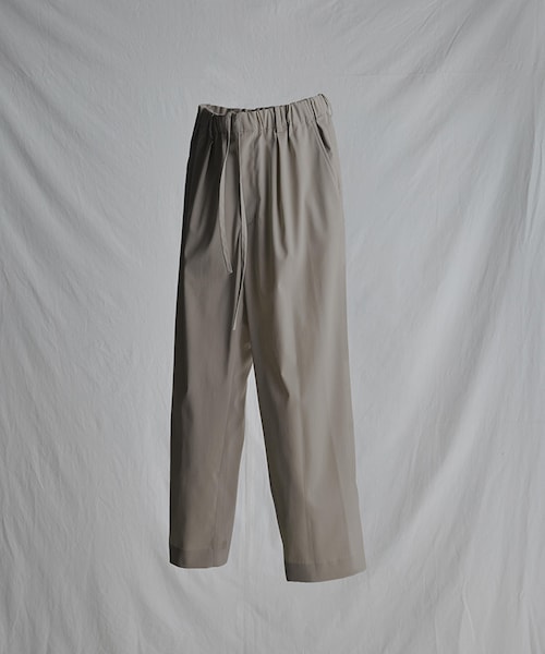 LIDNM（リドム）の「CUPRO RATINE EASY TROUSERS（スラックス・メンズ・ベージュ/グレー・S/M/L）」の22枚目の写真