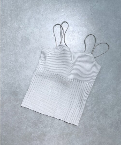 mystic（ミスティック）の「パット付ランダムリブニットキャミソール（タンクトップ・レディース・オフホワイト/イエロー/グリーン/ライトグレー/ブラック・F）」の2枚目の写真