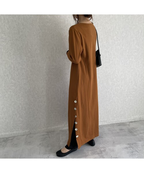 copine(コピン)の「サイドボタンデザイン!シンプルロングワンピース(3color)【クリックポスト対象商品】(ワンピース・レディース・ブラウン/ベージュ/ブラック・ワンサイズ)」の1枚目の写真