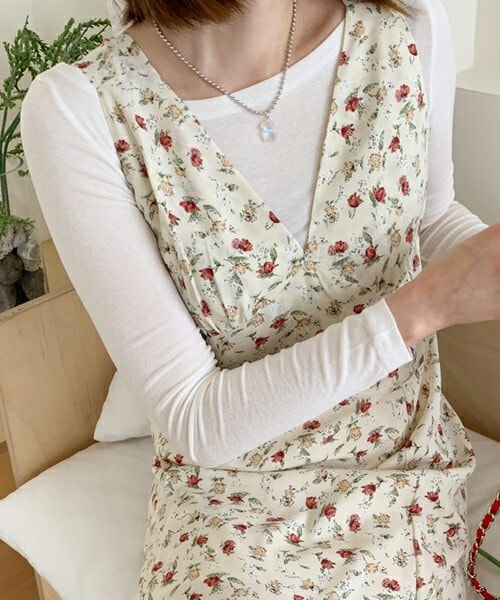 DHOLIC（ディーホリック）の「ボートネックTシャツ（Tシャツ/カットソー・レディース・ブルー/ベージュ/ブラック/ホワイト/パープル・ONESIZE）」の2枚目の写真