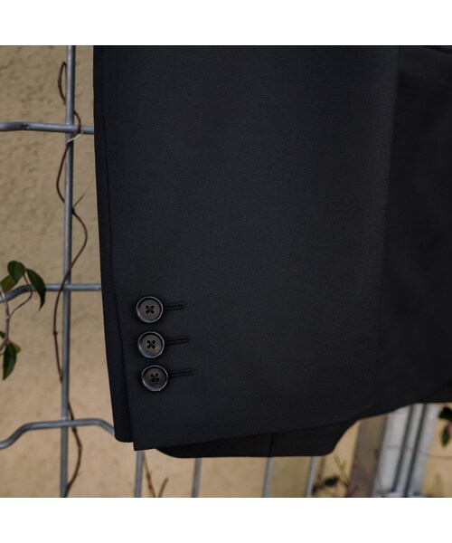 YohKi（ヨウキ）の「Double lapel 3B tailored jacket（テーラードジャケット・レディース・BLACK・2/3）」の4枚目の写真