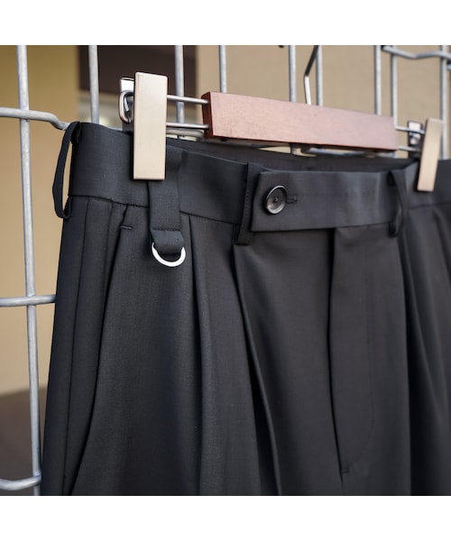 YohKi（ヨウキ）の「Wide straight slacks(BLACK)（スラックス・レディース・BLACK・1/2/3）」の2枚目の写真