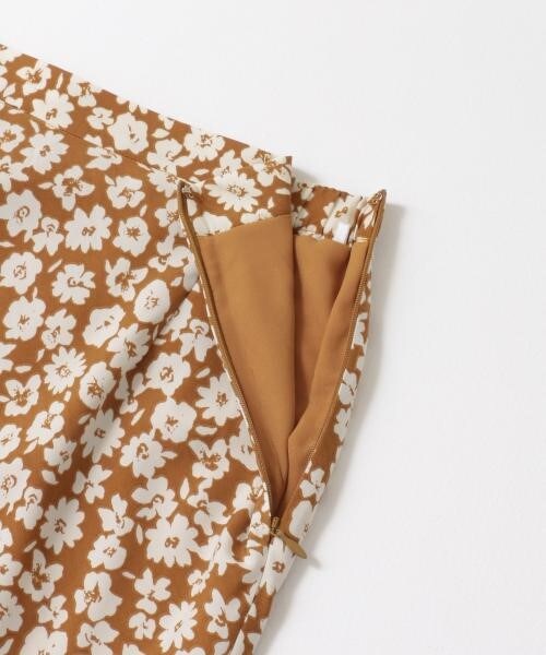 URBAN RESEARCH（アーバンリサーチ）の「印花長裙（スカート・レディース・駝色/炭灰色・36/38）」の17枚目の写真