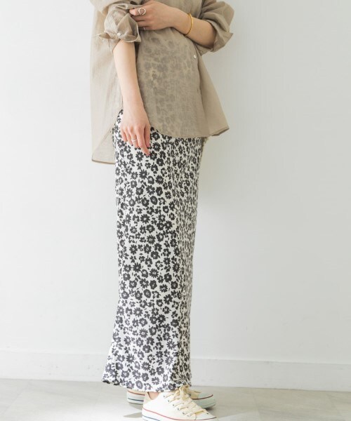 URBAN RESEARCH（アーバンリサーチ）の「印花長裙（スカート・レディース・駝色/炭灰色・36/38）」の9枚目の写真