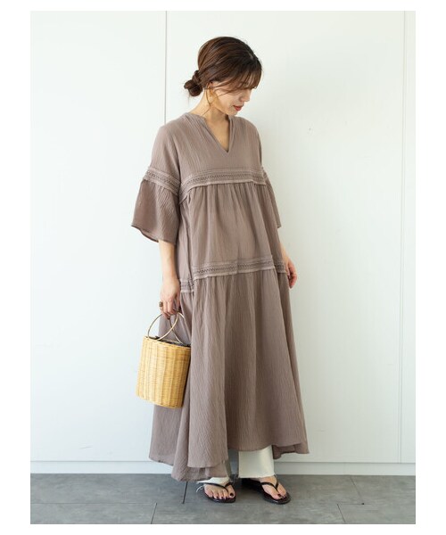 Green　Parks（グリーンパークス）の「・furry rate ヨウリュウ&レースワンピ（ワンピース/ドレス・オフホワイト/ブラック/ピンク/モカ・F）」の3枚目の写真