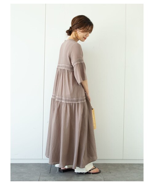 Green　Parks（グリーンパークス）の「・furry rate ヨウリュウ&レースワンピ（ワンピース/ドレス・オフホワイト/ブラック/ピンク/モカ・F）」の5枚目の写真