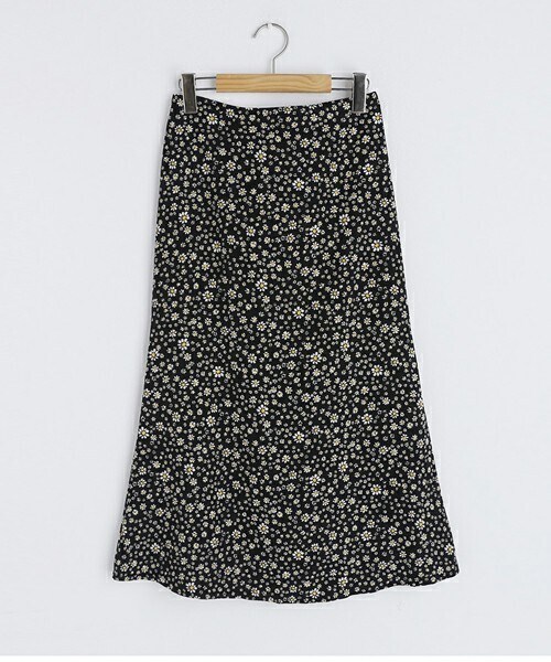 DHOLIC(ディーホリック)の「フローラルロングスカート・全3色・t61659(スカート・レディース・グリーン/ベージュ/ブラック・ONESIZE)」の2枚目の写真