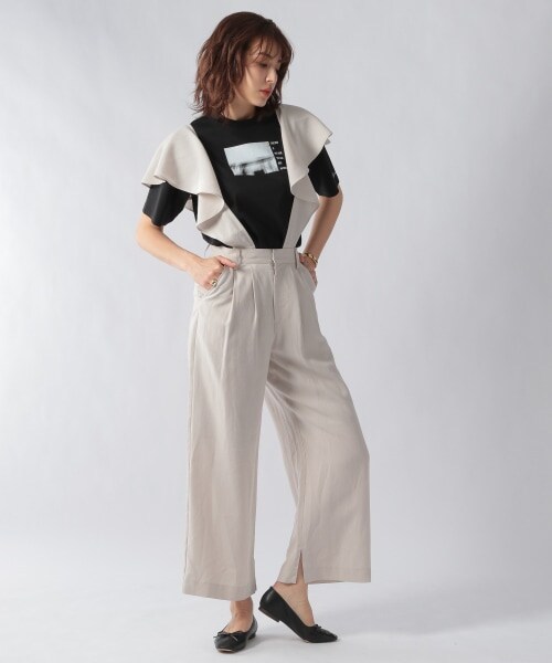 Ezick（エジック）の「フリルサスペンダーワイドパンツ（パンツ・ライトグレー/ブラック）」の3枚目の写真