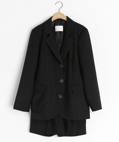 DHOLIC（ディーホリック）の「ダイアゴナルボタンジャケット&タックハーフスラックスSET（スーツセット・レディース・イエロー/ベージュ/ブラック・S/M）」の2枚目の写真