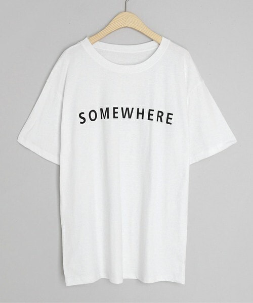 DHOLIC（ディーホリック）の「SOMEWHERE半袖Tシャツ（Tシャツ/カットソー・レディース・ブラック/ホワイト/ブラウン・ONE SIZE）」の2枚目の写真