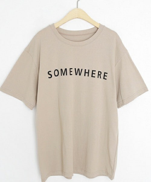 DHOLIC（ディーホリック）の「SOMEWHERE半袖Tシャツ（Tシャツ/カットソー・レディース・ブラック/ホワイト/ブラウン・ONE SIZE）」の3枚目の写真