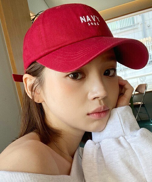 DHOLIC（ディーホリック）の「NAVYベースボールキャップ（キャップ・レディース・ブルー/レッド/グレー/イエロー/ブラック/ベージュ/ホワイト・ONESIZE）」の7枚目の写真