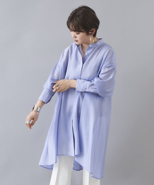 DouDou(ドゥドゥ)の「ロングシャツチュニック(シャツ/ブラウス・レディース・オフホワイト/グレージュ/パープル・F)」の2枚目の写真