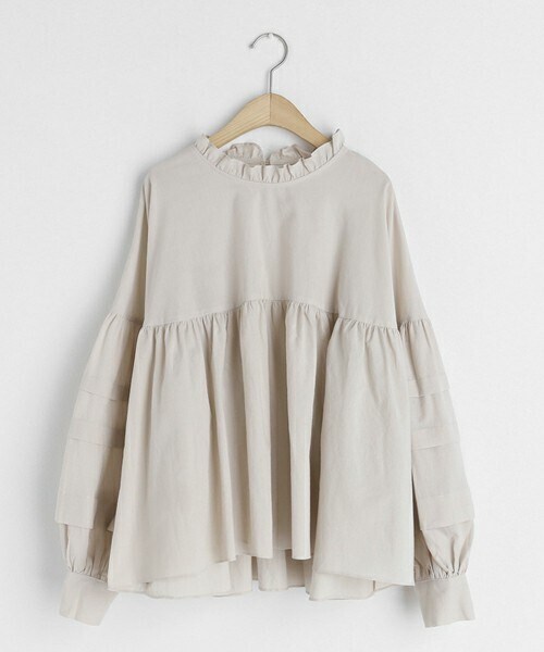 DHOLIC（ディーホリック）の「ティアードパフブラウス・全2色・t67556（シャツ/ブラウス・レディース・ホワイト/ベージュ・ONESIZE）」の2枚目の写真