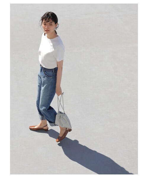 AMERICAN HOLIC（アメリカンホリック）の「【non-no 7月号掲載】★クルーネックカット半袖プルオーバー（トップス・アイボリー/オフホワイト/ブラック/ライトピンク/ベージュ/オレンジ/モカ/ライトイエロー/ミント/グリーン/ネイビー/ラベンダー/ライトグレー/チャコールグレー/ダークベージュ/キャメル/カーキ/ブルー・S/M/L）」の3枚目の写真