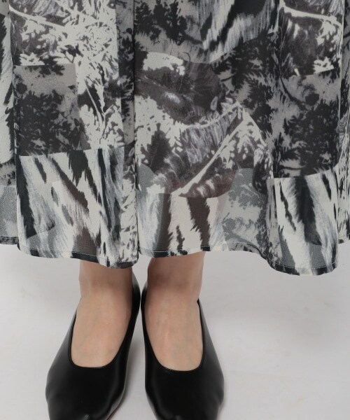 LEPSIM（レプシィム）の「コラージュガラシフォンスカート（スカート・モノトーン/パープル）」の10枚目の写真