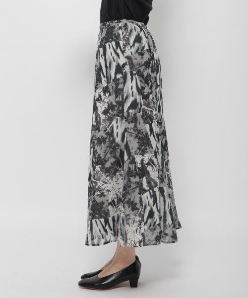 LEPSIM（レプシィム）の「コラージュガラシフォンスカート（スカート・モノトーン/パープル）」の6枚目の写真