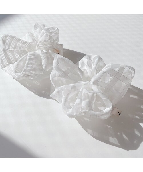 lilLilly（リルリリー）の「【pain】ボリュームオーガンジーシュシュ（アクセサリー・レディース・PINKストライプ/BLACKストライプ）」の6枚目の写真