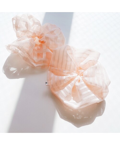 lilLilly（リルリリー）の「【pain】ボリュームオーガンジーシュシュ（アクセサリー・レディース・PINKストライプ/BLACKストライプ）」の8枚目の写真