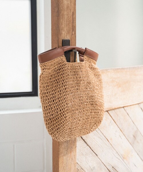 Andemiu（アンデミュウ）の「ペーパークリテバッグ（バッグ・グレー/ベージュ）」の2枚目の写真