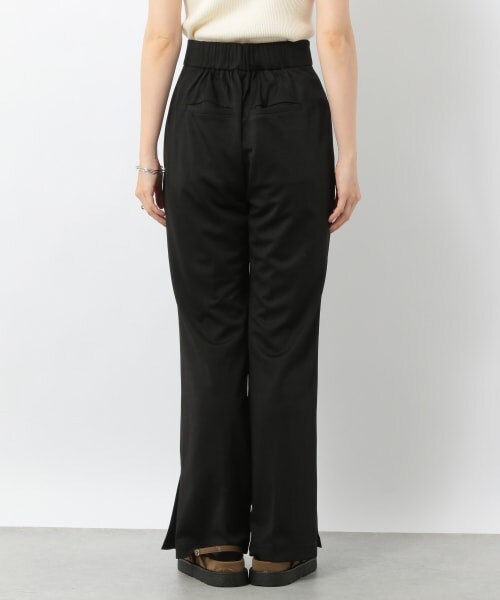 Heather(ヘザー)の「センタープレススリットフレアパンツ(パンツ・ホワイト系ハナガラ/ブラック/グレー/ピンク)」の14枚目の写真