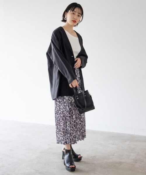 PAGEBOY（ページボーイ）の「ヨウリュウレオパードスカート（スカート・ブラック/グレージュ）」の5枚目の写真