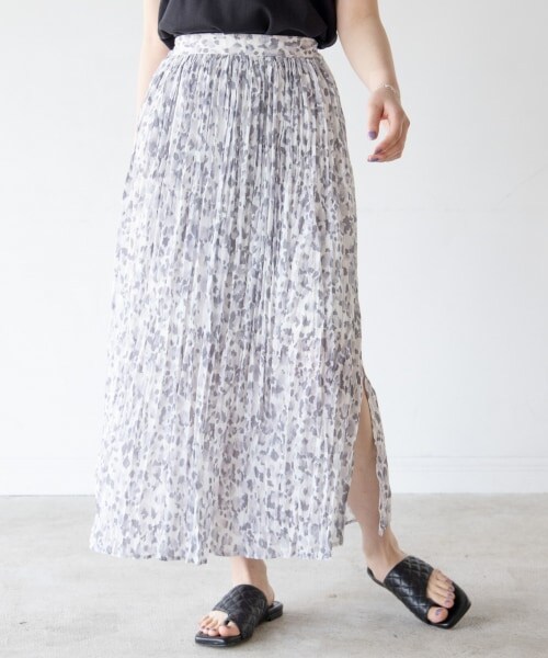 PAGEBOY（ページボーイ）の「ヨウリュウレオパードスカート（スカート・ブラック/グレージュ）」の2枚目の写真