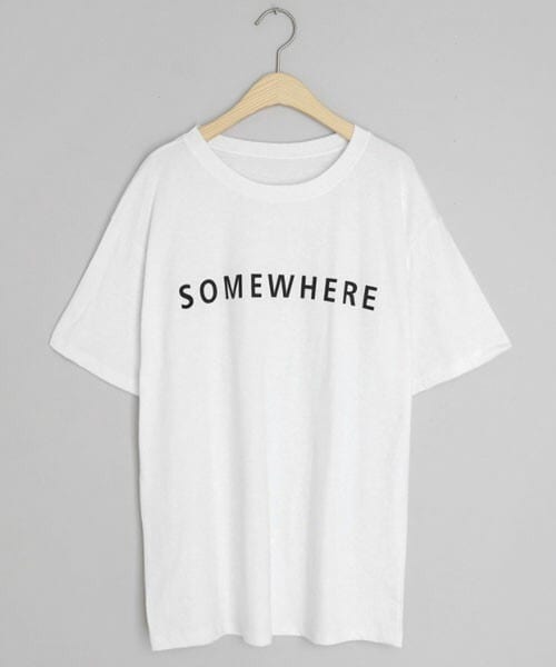 DHOLIC（ディーホリック）の「SOMEWHERE半袖Tシャツ（Tシャツ/カットソー・レディース・ブラック/ホワイト/ベージュ・ONESIZE）」の2枚目の写真