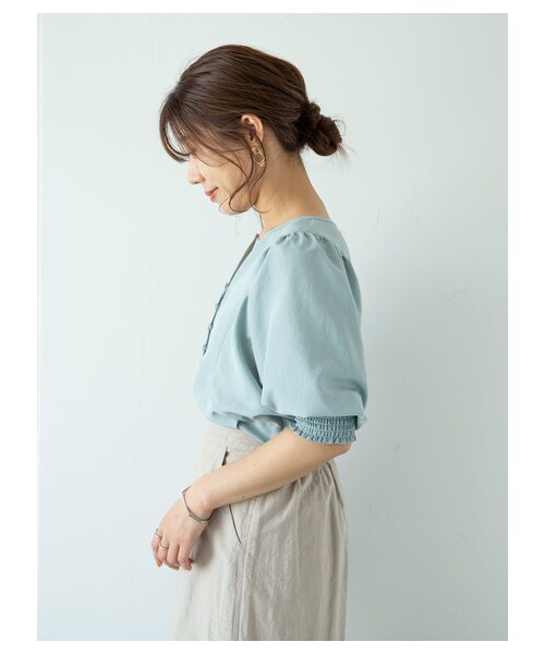 Green Parks（グリーンパークス）の「パフスリーブブラウス
