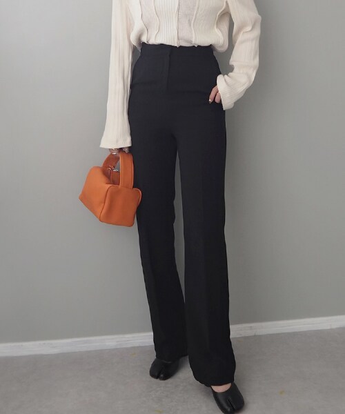 LAULEN（ローレン）の「HW Centerpress Slacks（スラックス・レディース・グリーン/アイボリー/ブラック・S/M）」の3枚目の写真