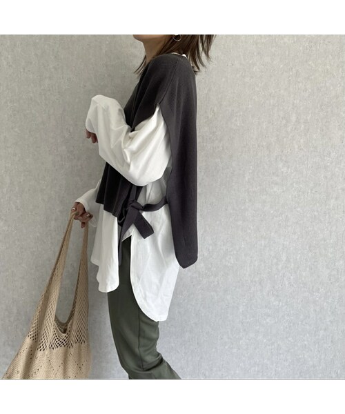 copine（コピン）の「サイドリボンデザイン♪vネックゆったりニットベスト(2color)【クリックポスト対象商品】（ベスト・レディース・ベージュ/チャコールグレー・ワンサイズ）」の2枚目の写真