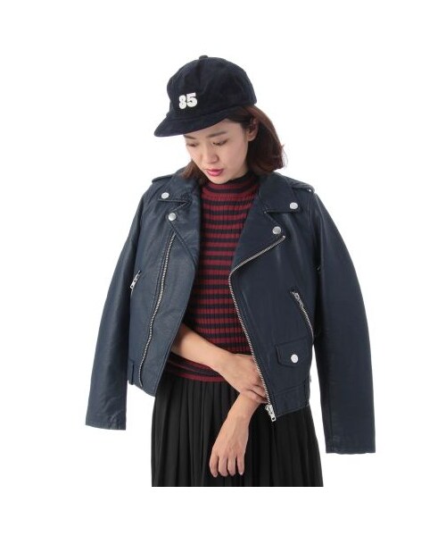 OZOC（オゾック）の「フェイクレザーライダースジャケット（ライダースジャケット・レディース・ブラック/ベージュ系/ネイビー系・M）」の3枚目の写真