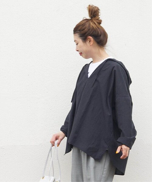 JOURNAL STANDARD LUXE（ジャーナルスタンダード　ラックス）の「《予約》C/L/Raシャンブレー フードシャツ◆（その他・ブラック/フリー）」の7枚目の写真