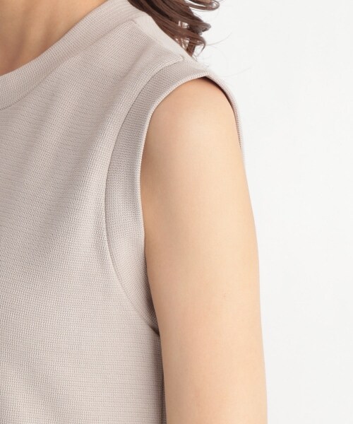 Andemiu（アンデミュウ）の「キリカエノースリーブカットワンピース（ワンピース/ドレス・ブラック/ベージュ）」の22枚目の写真