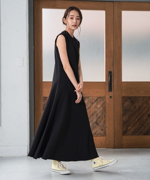 Andemiu（アンデミュウ）の「キリカエノースリーブカットワンピース（ワンピース/ドレス・ブラック/ベージュ）」の9枚目の写真