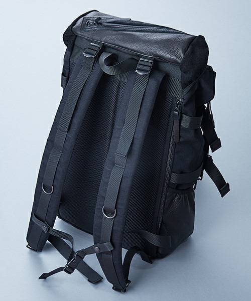 DECADE（ディケイド）の「DECADE デニム×レザーバックパック（バック