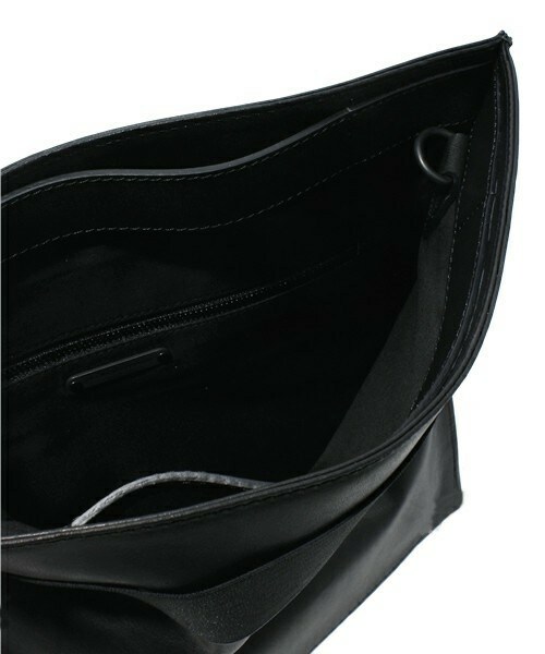 PATRICK STEPHAN（パトリックステファン）の「PATRICK STEPHAN 2WAYカーフレザーバッグ（クラッチバッグ・メンズ・ブラック・FREE）」の3枚目の写真