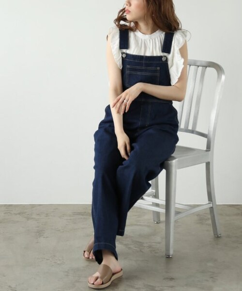 OUTLET（アウトレット）の「10ozデニム×カラーツイルサロペット（オールインワン・サロペット・レディース・ベージュ/ワンウォッシュ・FREE）」の2枚目の写真