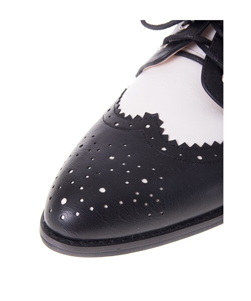 w closet(ダブルクローゼット)の「ウィングチップシューズ(シューズ・レディース・パネル/ブラック・M/L)」の6枚目の写真