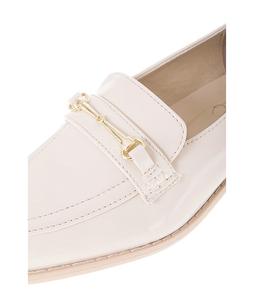 w closet（ダブルクローゼット）の「ビット付ローファー（シューズ・レディース・ホワイト/ブラック・M/L）」の5枚目の写真