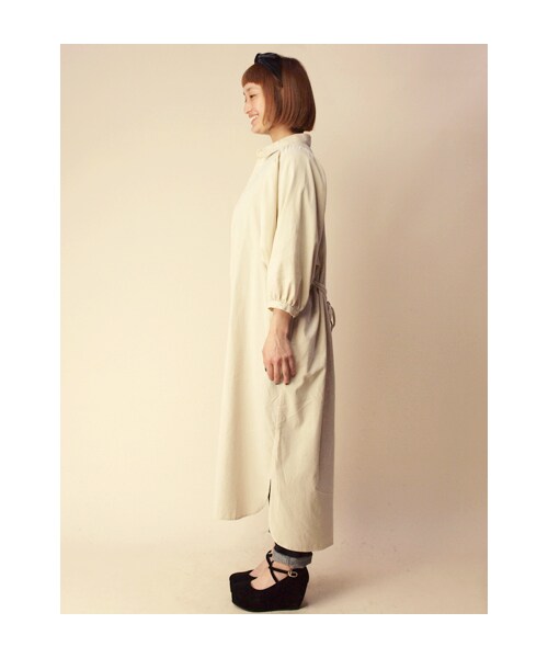 w closet（ダブルクローゼット）の「コーデュロイボリューム袖シャツワンピース（その他・レディース・バニラ/サックス/グレー・FREE）」の5枚目の写真