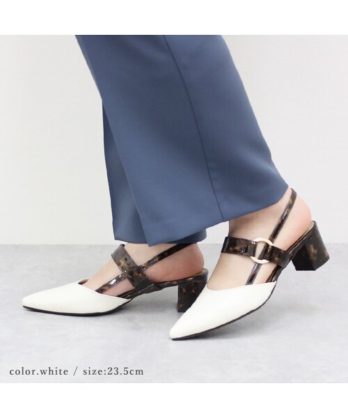 Shoe Fantasy（シューファンタジー）の「ベルトミュールパンプス　ポインテッドトゥ（パンプス・レディース・ホワイト/ブラウン/ブラック・22.0/22.5/23.0/23.5/24.0/24.5/25.0）」の4枚目の写真
