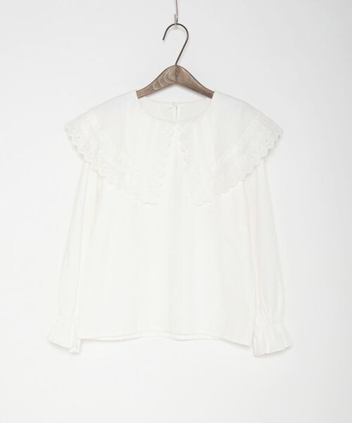Crisp（クリスプ）の「スカラップレースカラーブラウス[c1k2828b]（シャツ/ブラウス・レディース・ホワイト・FREE）」の2枚目の写真