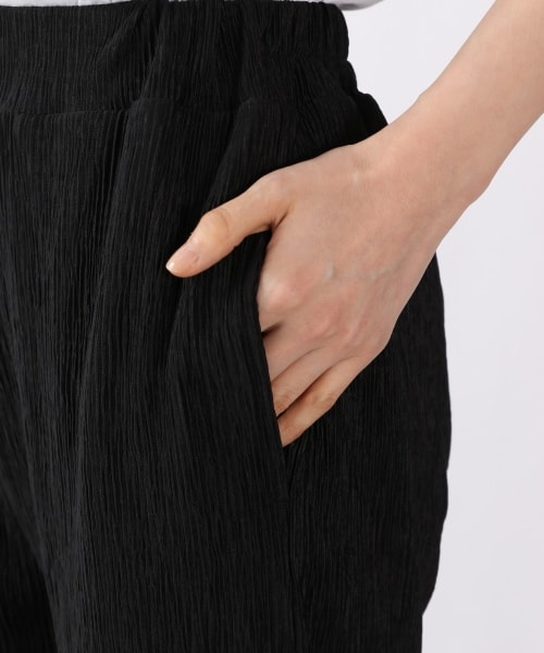 LOWRYS FARM（ローリーズファーム）の「ヨウリュウカットイージーパンツ（パンツ・通常丈ホワイト/通常丈ブラック/通常丈ブラウン/通常丈イエロー/WEB限定短丈イエロー）」の11枚目の写真