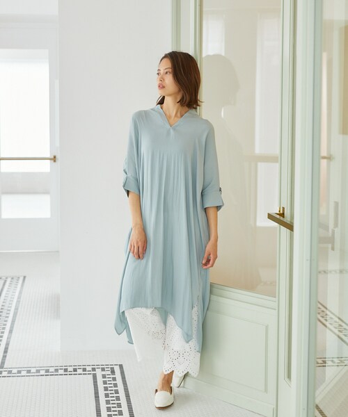 Rewde（ルゥデ）の「ドルマンシャツワンピース（1R05-8815758）（ワンピース・レディース・ブラック/グリーン/ホワイト/ベージュ・M）」の4枚目の写真