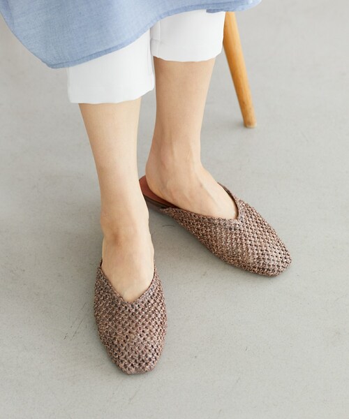 Rewde(ルゥデ)の「メッシュスクエアミュール(1R18-PA1112)(サンダル・レディース・ホワイト/ブラウン/ブラック・S/M/L)」の3枚目の写真